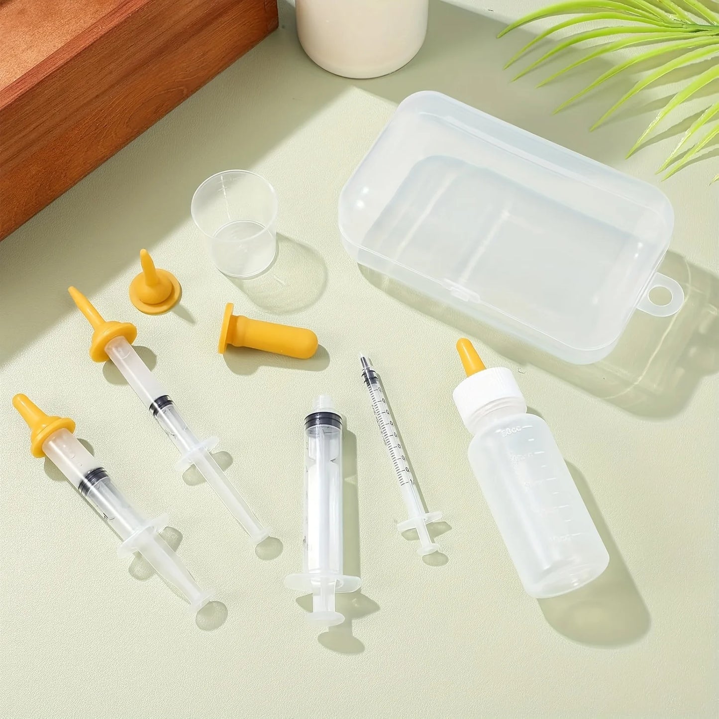 Pet feeding nipple: kitten nipple, puppy nipple, formula milk bottle distributor, puppy milk bottle for feeding small pets milk.